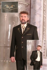 Mark oblek