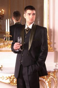 Henrik prodloužený černý smoking